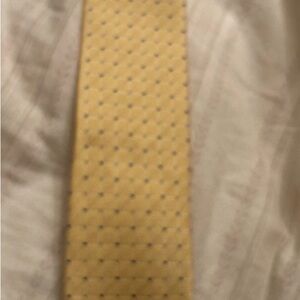 Chaps Yellow Grid Silk Tie